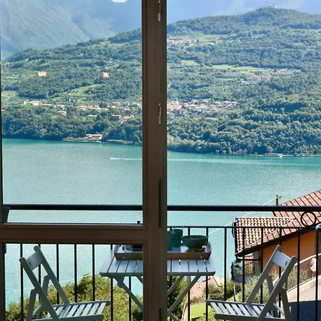 شقة Italian - La Petite Maison Du تافيرنولا بيرغاماسكا