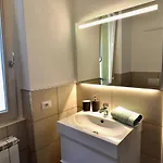 Italian - La Petite Maison Du *
