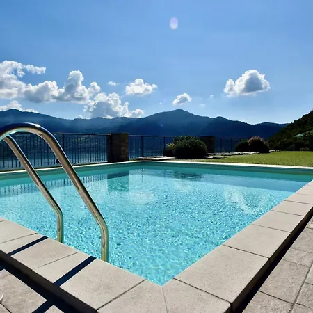 Italian - La Petite Maison Du *
